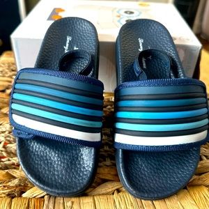Tommy Bahama toddler slides with strap for back of ankle, size 10